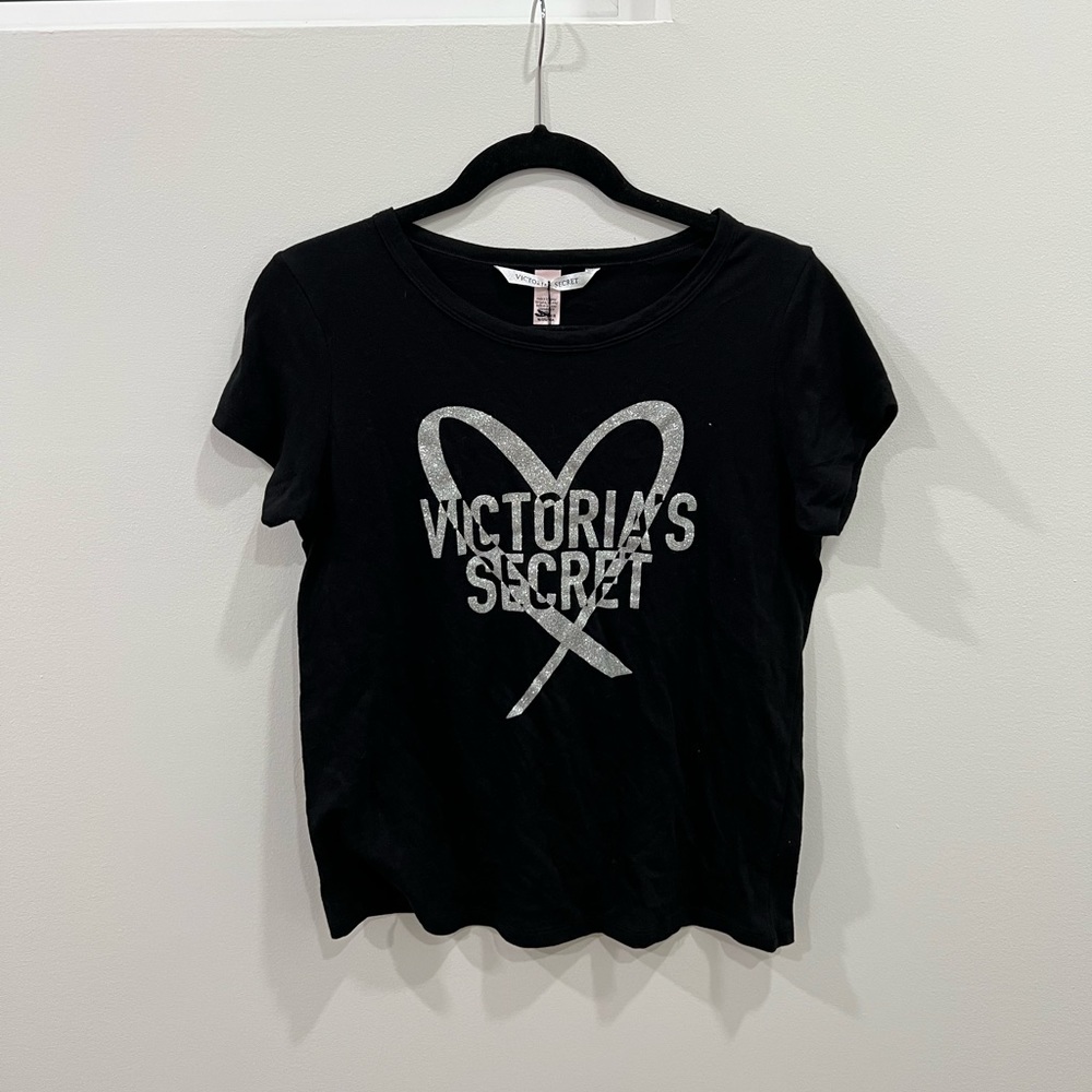BLACK AND SILVER GLITTER VS SHIRT